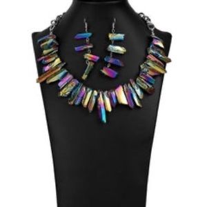 oil spill zi piece. Comes with the earrings $25